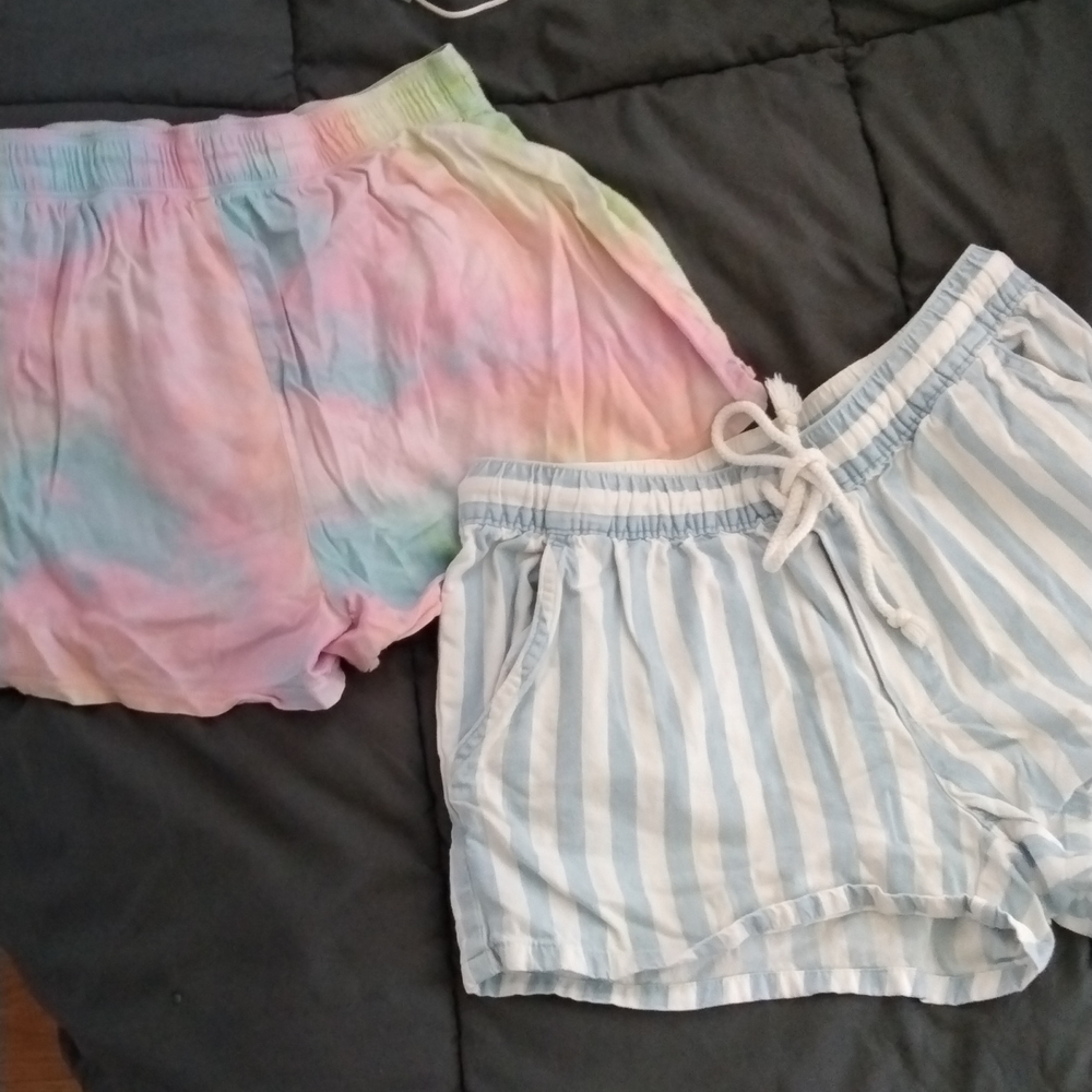 PINK Victory Secret, AERIE XS 2 pairs pajama, Casual shorts  GUC.